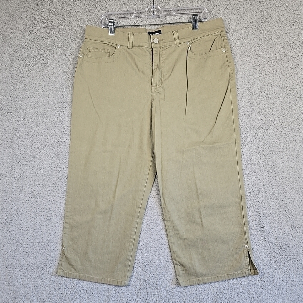 Sonoma Ladies Capri pant size 14